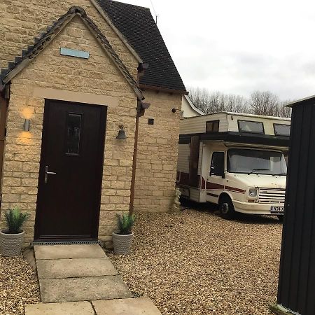 Готель Mavis In The Cotswolds Bourton-on-the-Water Екстер'єр фото